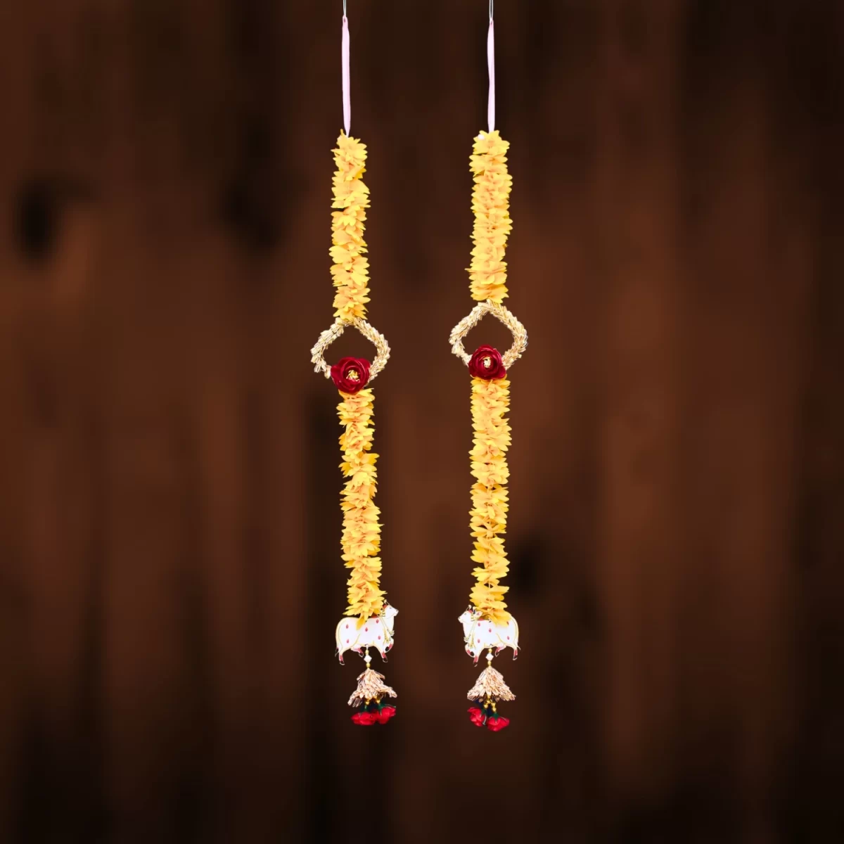 decorative-marigold-latkan