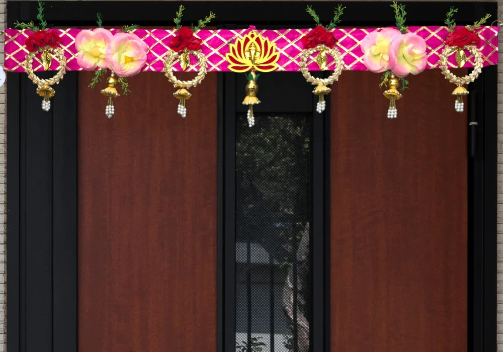 door-toran-with-lotus-design-flowers
