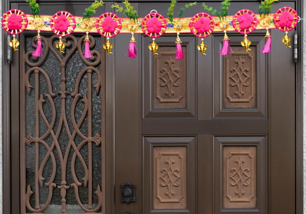 pink-floral-door-toran